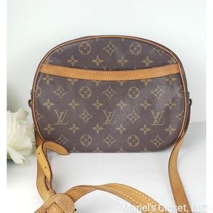 Authentic Louis Vuitton Blois #2563M